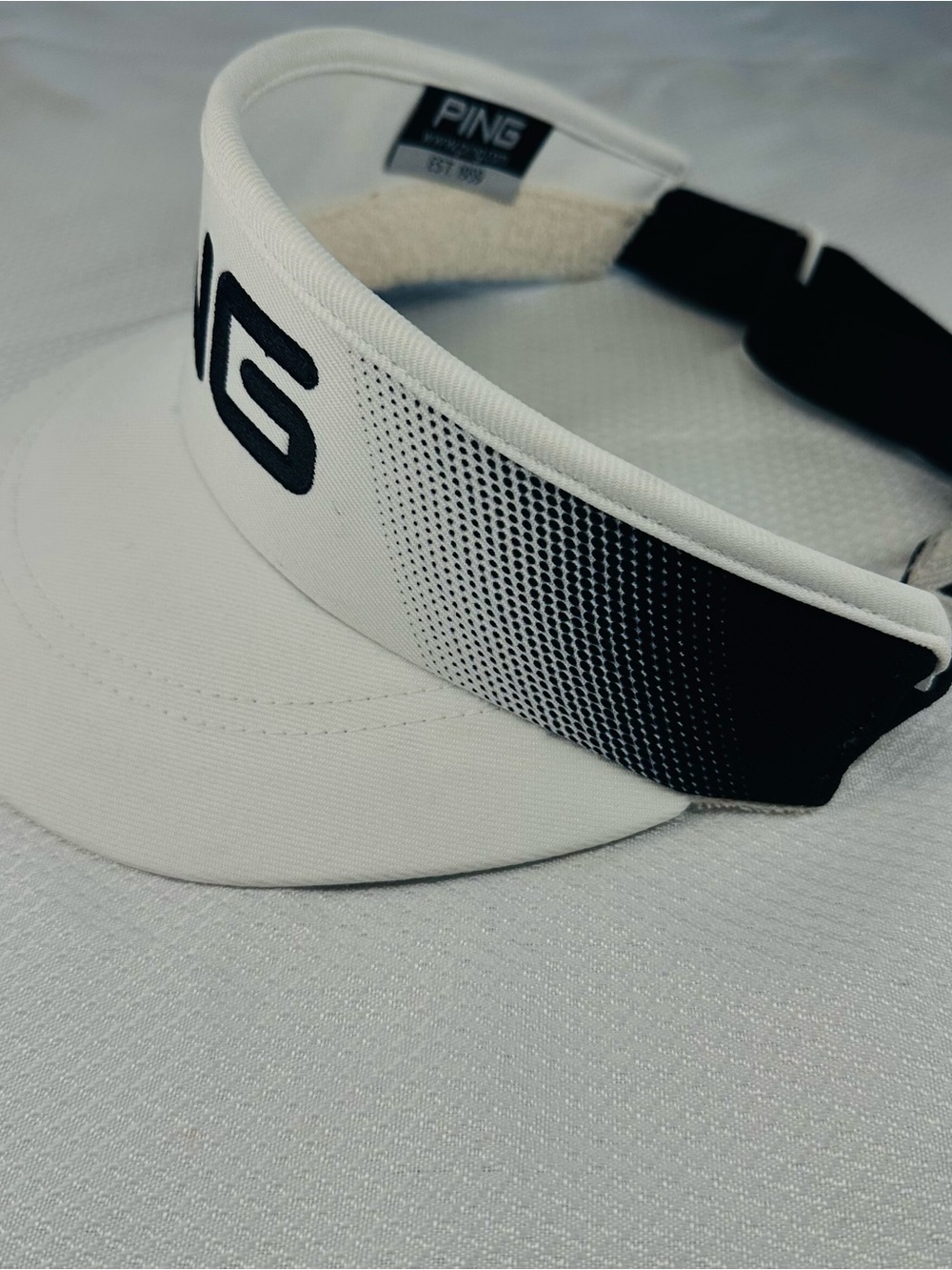PING golf visor - Picture 3 of 4